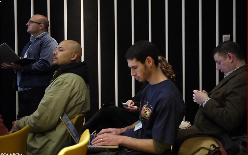 Web Tasarımında İleriye Dönük Bir Bakış: Geleceğin Dijital Deneyimlerini Şekillendirmek